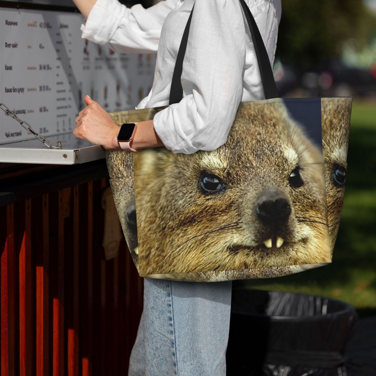 Rock Hyrax フォトビーチトートバッグ スポーツジム - Yoga Fitness Photos のレビューと価格